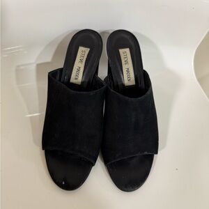 Steve Madden Black Mules Sleek Minimalist Design